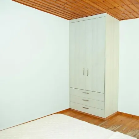 3 Bedrooms, Ground Floor, Quiet Heart Of Downtown פאפוס